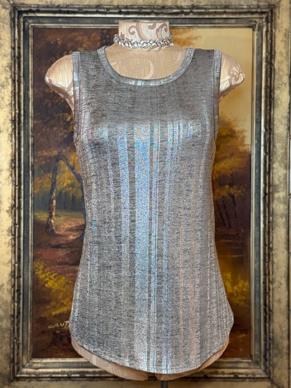 Kim & Cami Silver Metallic Sleeveless Tank Top
